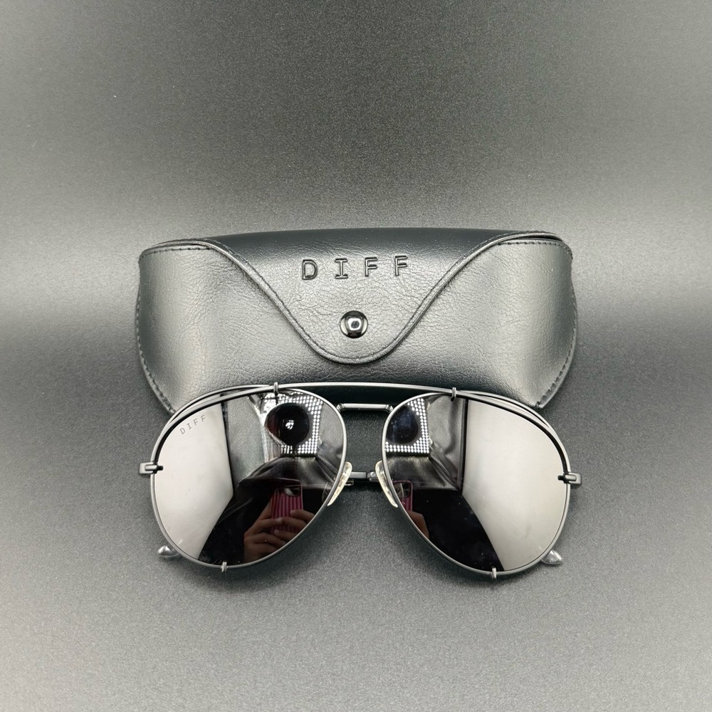 DIFF Eyewear Silver Aviator Sunglasses